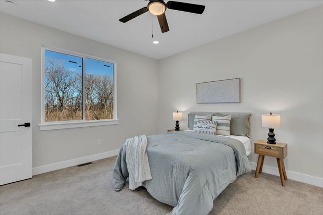 675 S Arbor Valley Way, Valley Center, KS 67147