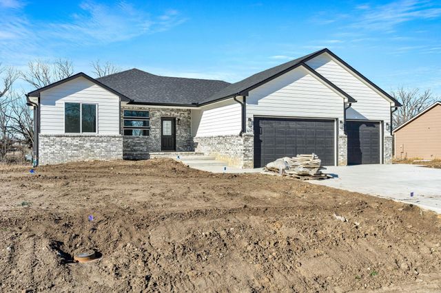 675 S Arbor Valley Way, Valley Center, KS 67147