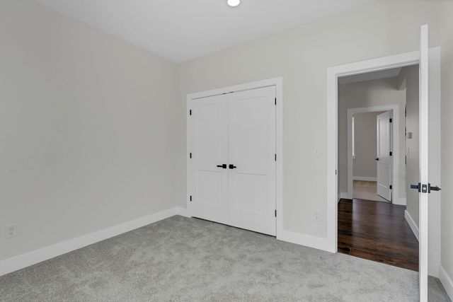 675 S Arbor Valley Way, Valley Center, KS 67147