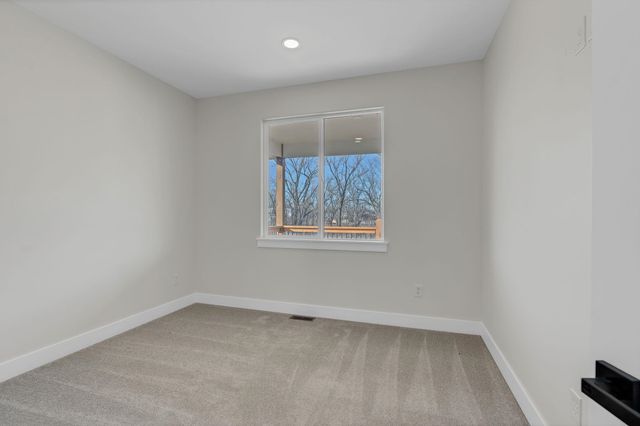 675 S Arbor Valley Way, Valley Center, KS 67147