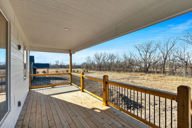 675 S Arbor Valley Way, Valley Center, KS 67147