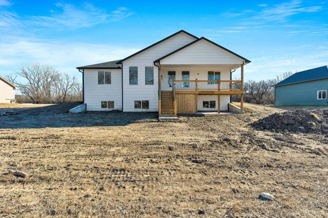 675 S Arbor Valley Way, Valley Center, KS 67147