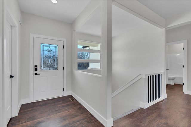 675 S Arbor Valley Way, Valley Center, KS 67147