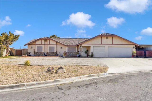 11679 Winterhawk Way, Apple Valley, CA 92308