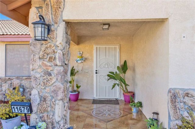 11679 Winterhawk Way, Apple Valley, CA 92308
