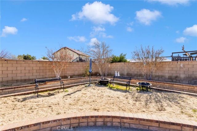 11679 Winterhawk Way, Apple Valley, CA 92308