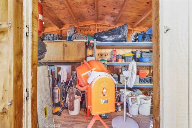 11679 Winterhawk Way, Apple Valley, CA 92308