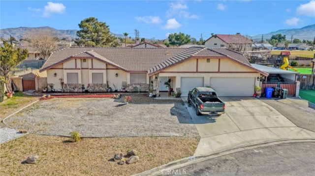 11679 Winterhawk Way, Apple Valley, CA 92308