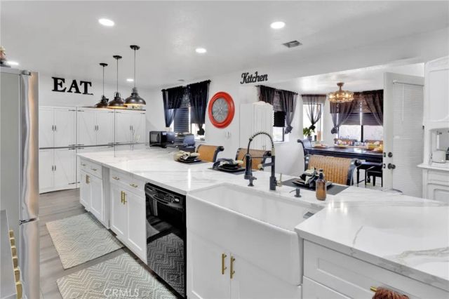 11679 Winterhawk Way, Apple Valley, CA 92308