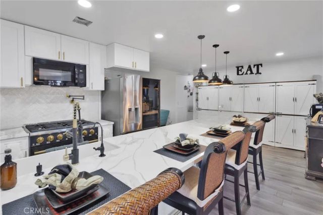 11679 Winterhawk Way, Apple Valley, CA 92308