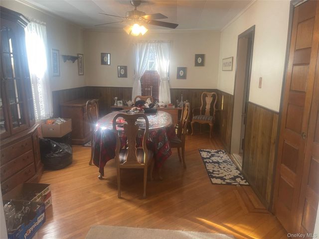 22 Eton Street, Valley Stream, NY 11581