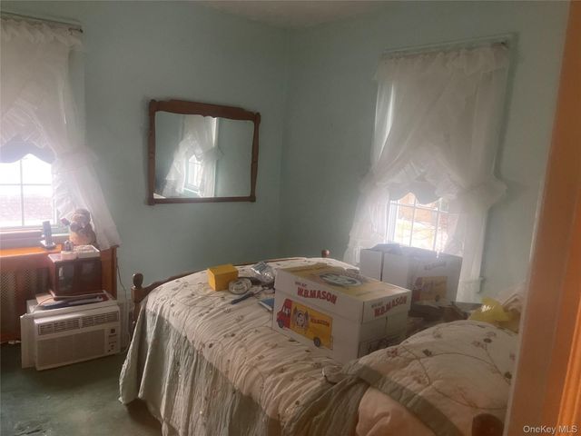 22 Eton Street, Valley Stream, NY 11581