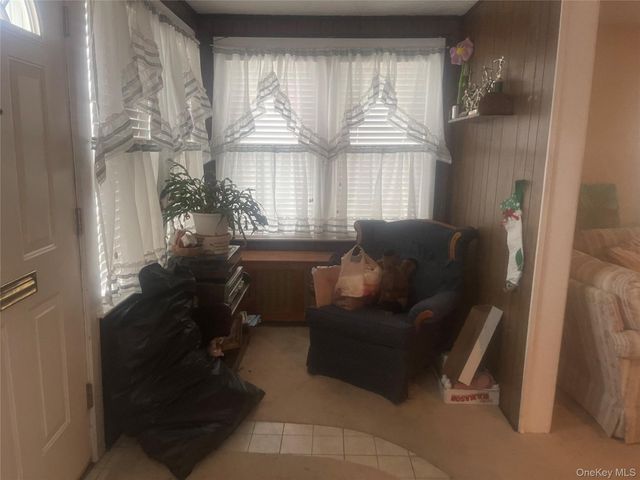 22 Eton Street, Valley Stream, NY 11581