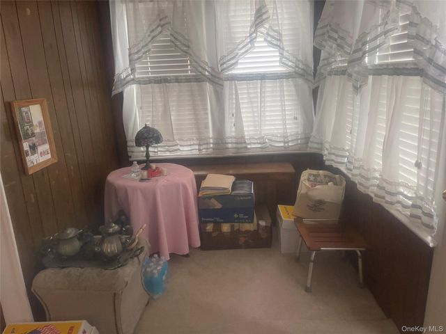 22 Eton Street, Valley Stream, NY 11581