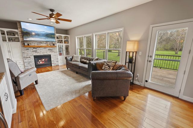 2512 Walden Way, Saint Cloud, MN 56301
