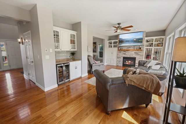 2512 Walden Way, Saint Cloud, MN 56301