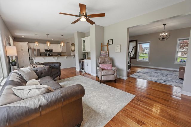 2512 Walden Way, Saint Cloud, MN 56301
