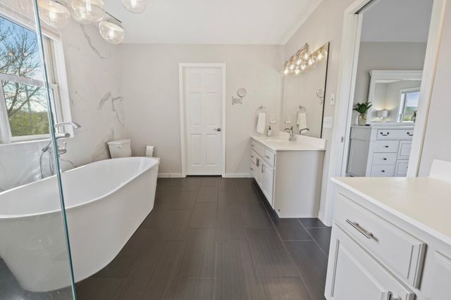 2512 Walden Way, Saint Cloud, MN 56301