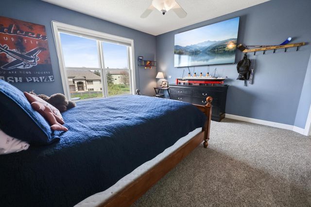 2512 Walden Way, Saint Cloud, MN 56301