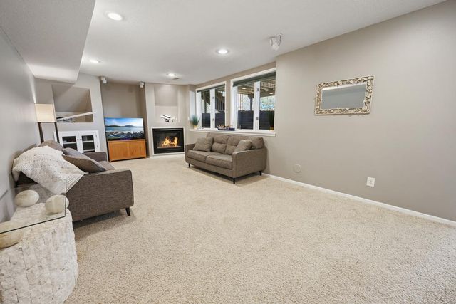 2512 Walden Way, Saint Cloud, MN 56301
