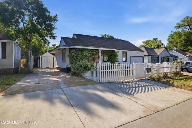 137 Keesler Circle, Biloxi, MS 39530