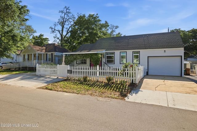 137 Keesler Circle, Biloxi, MS 39530