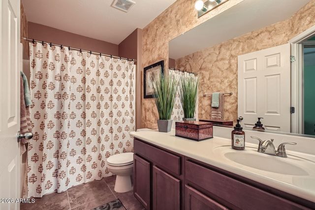 2323 W ALICIA Drive, Phoenix, AZ 85041
