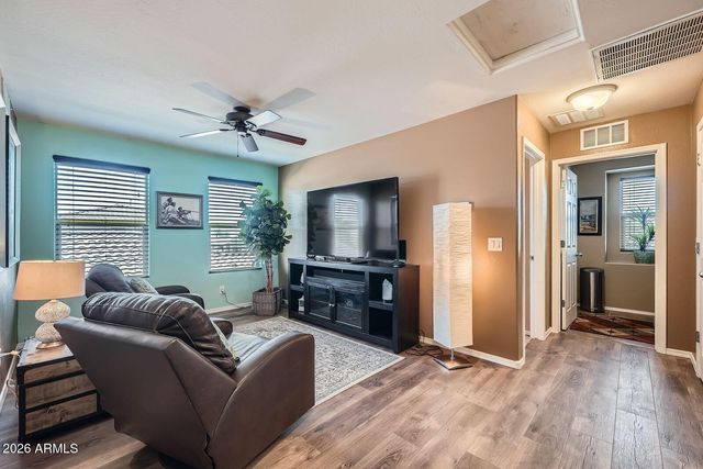 2323 W ALICIA Drive, Phoenix, AZ 85041