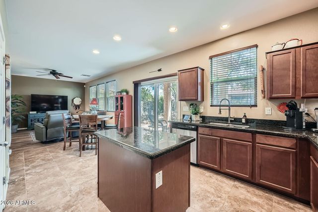 2323 W ALICIA Drive, Phoenix, AZ 85041