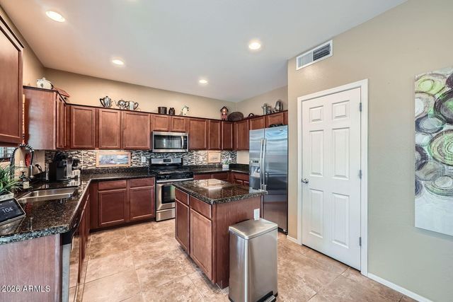 2323 W ALICIA Drive, Phoenix, AZ 85041
