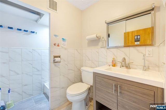 6702 Bergenline Avenue 2, West New York, NJ 07093
