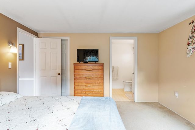 18 Lilac Court, Raymond, NH 03077