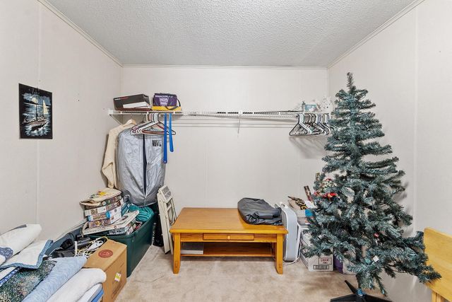 18 Lilac Court, Raymond, NH 03077