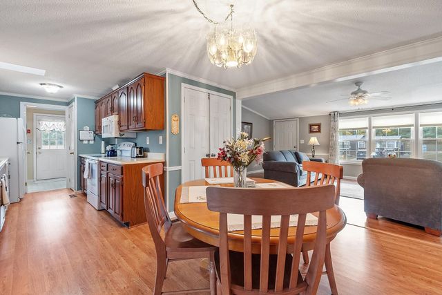 18 Lilac Court, Raymond, NH 03077