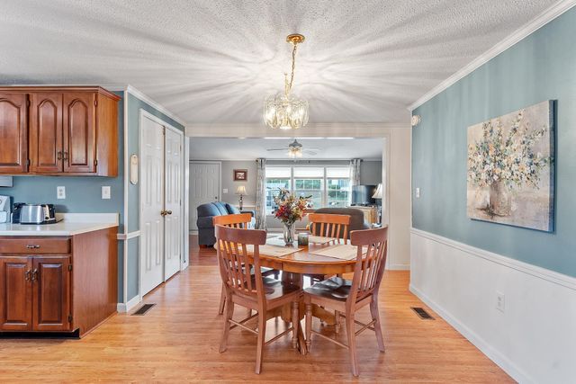 18 Lilac Court, Raymond, NH 03077