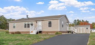 18 Lilac Court, Raymond, NH 03077