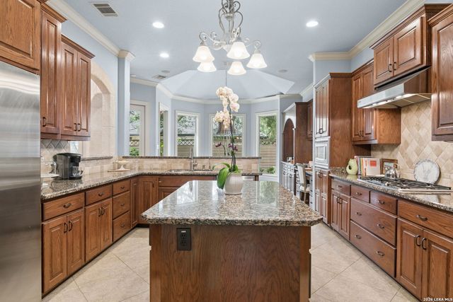 4 Cobham, San Antonio, TX 78218