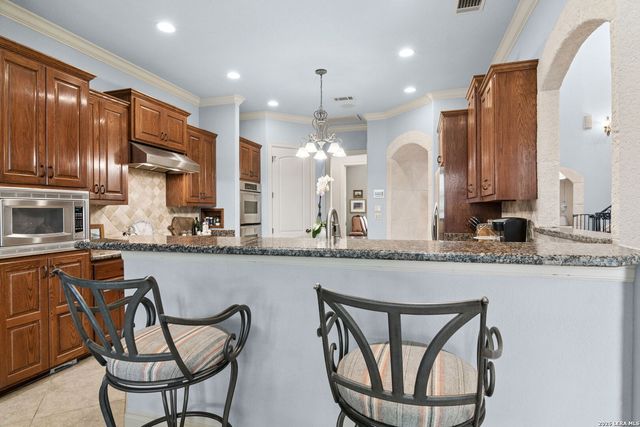 4 Cobham, San Antonio, TX 78218