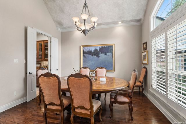 4 Cobham, San Antonio, TX 78218