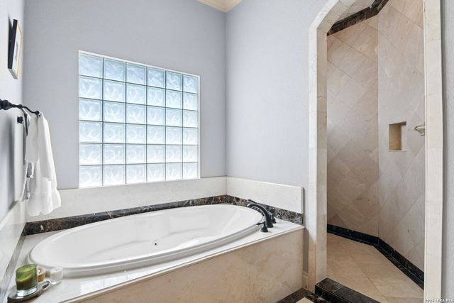 4 Cobham, San Antonio, TX 78218