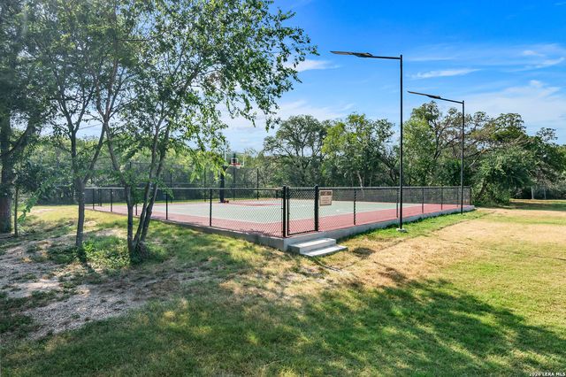 4 Cobham, San Antonio, TX 78218