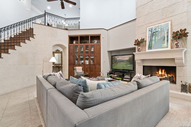 4 Cobham, San Antonio, TX 78218