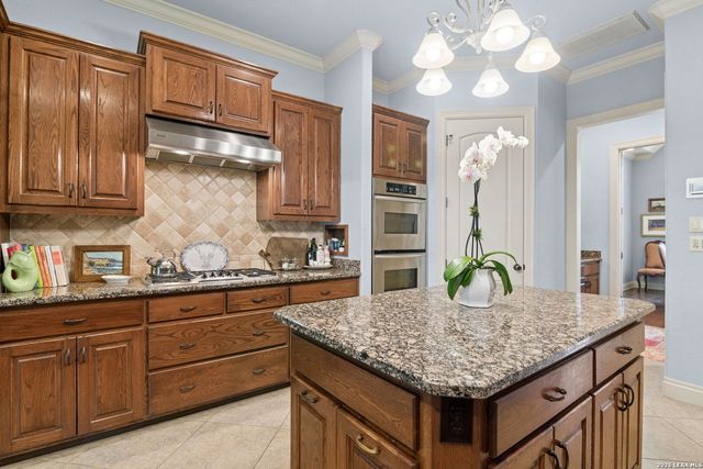 4 Cobham, San Antonio, TX 78218