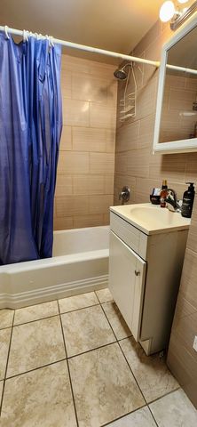 4764 N Virginia Avenue F, Chicago, IL 60625