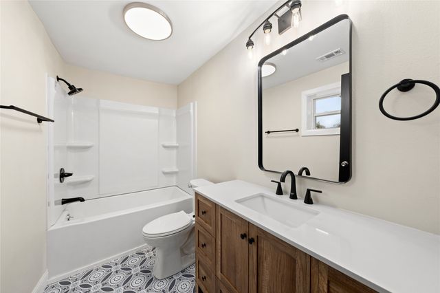 11101 China Spring Road, Waco, TX 76708