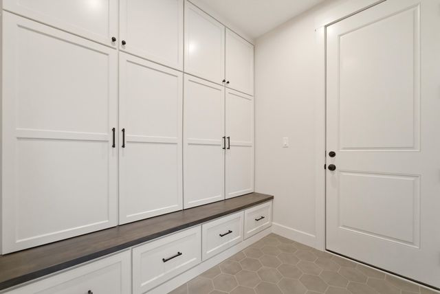 8450 W 105th Avenue, St. John, IN 46373