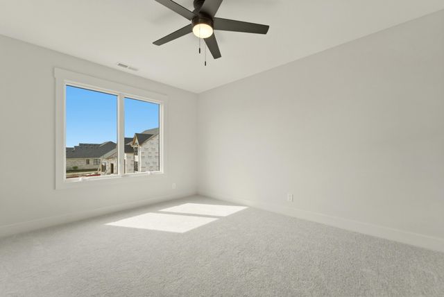 8450 W 105th Avenue, St. John, IN 46373