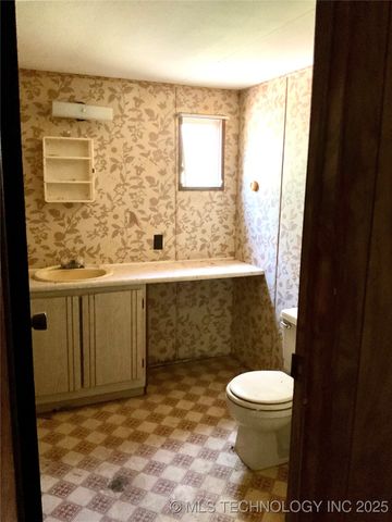 8108 Taylor Creek Road, Kingston, OK 73439