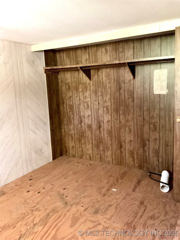 8108 Taylor Creek Road, Kingston, OK 73439