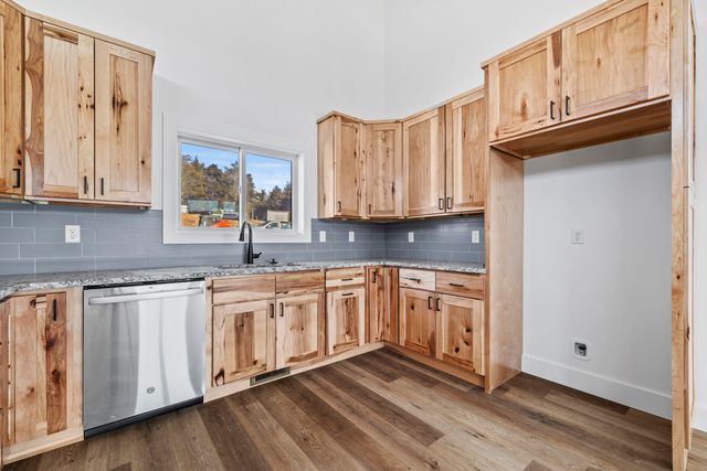 32 Bocote Drive 28, Reeds Spring, MO 65737